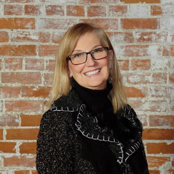Photo of Amy L. Joseph